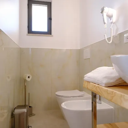 Li Pali & Restaurant Hotel 3*