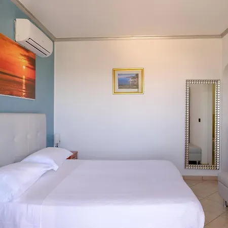 Li Pali & Restaurant 3* Torre Pali