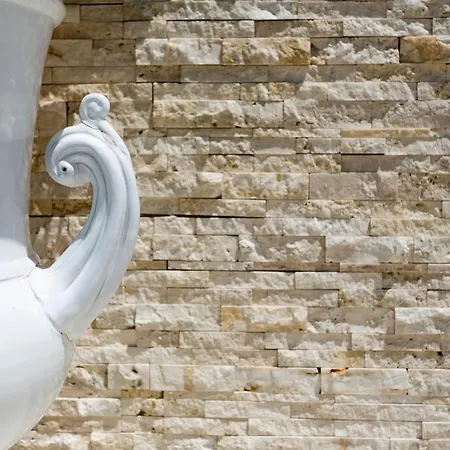 Li Pali & Restaurant 3*