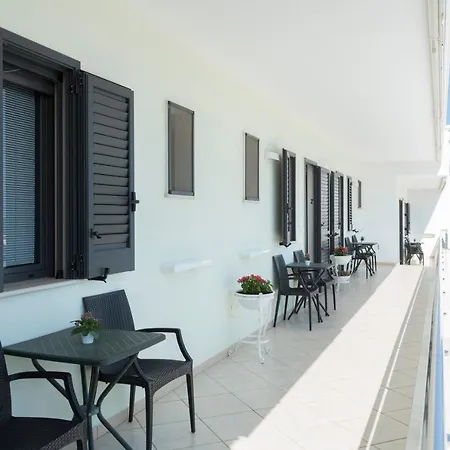 Li Pali & Restaurant 3*