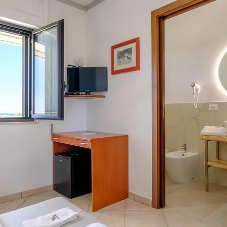 Li Pali & Restaurant