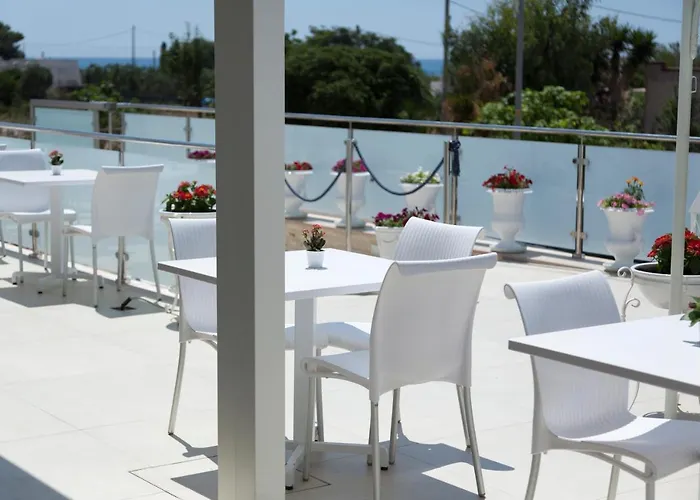 Hotel Li Pali & Restaurant Torre Pali