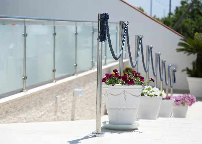 Li Pali & Restaurant 3*